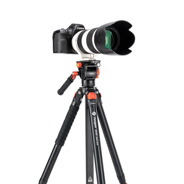 AK66 Fluid video tripod